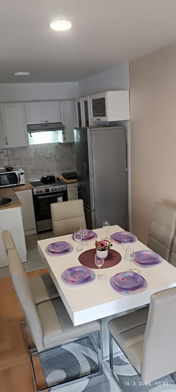 Apartman Lara Pirot Exterior photo
